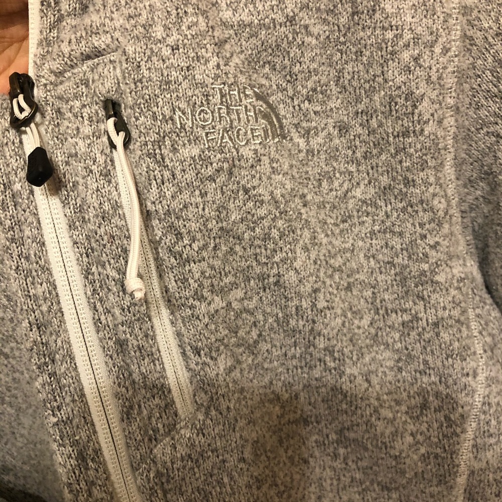 north face gray pullover - Picture 5 of 7